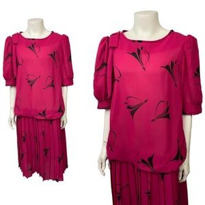 1980s Sheer Pink Floral Drop Waist Dress Pleated Skirt / Women’s Medium *